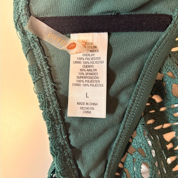 Elegant Green Lace Swim Top - Picture 3 of 3